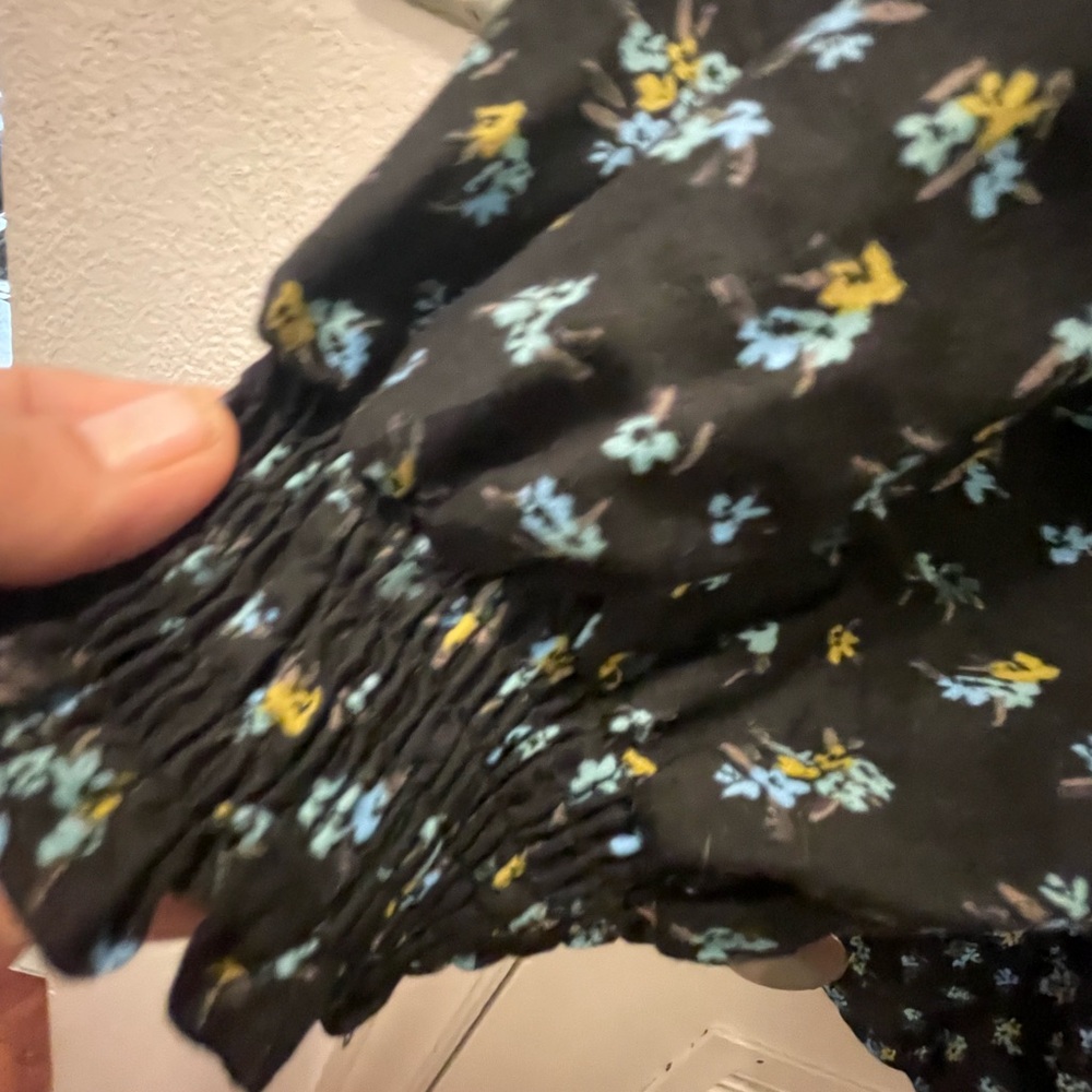 Ava And Viv Floral Top - Picture 7 of 10